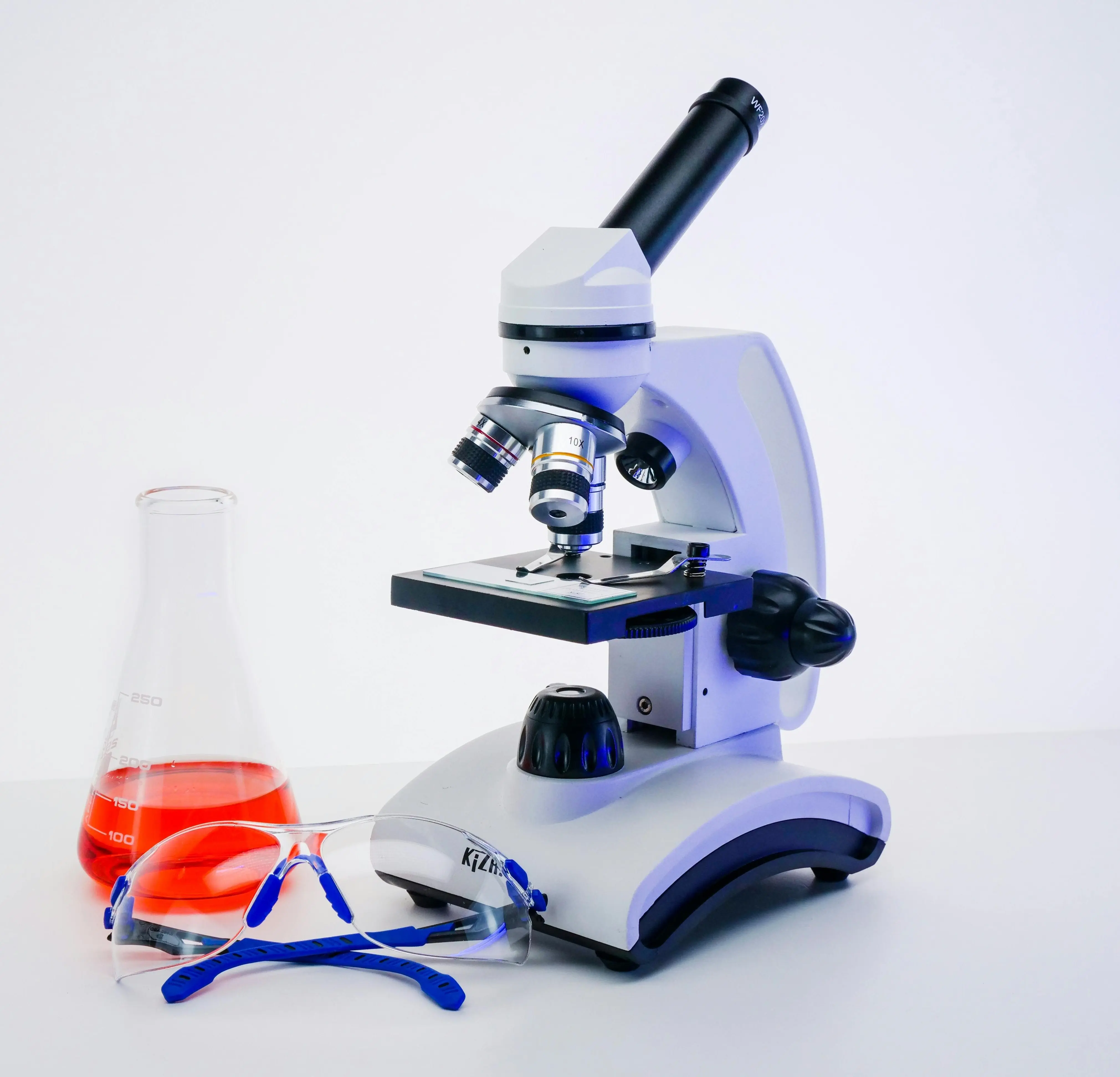Venta y reparación de microscopios, kits para enseñanza de biología y maquetas anatómicas
